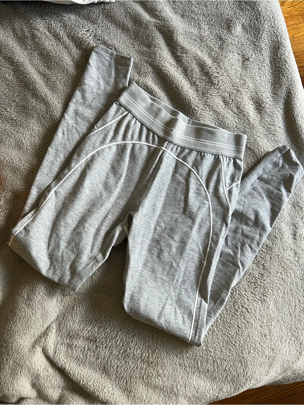 Alo Yoga Alosoft Heart Throb 7/8 High Waist Legging Light Grey Small